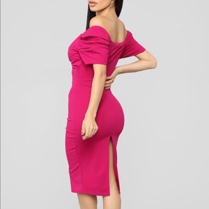 Smile back off shoulder dress